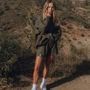 UNISEX OVERSIZED CREW-TEDDY